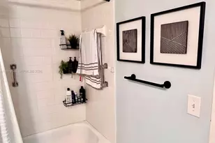 2811 Somerset Dr, Lauderdale Lakes, FL 33311 - Photo 26