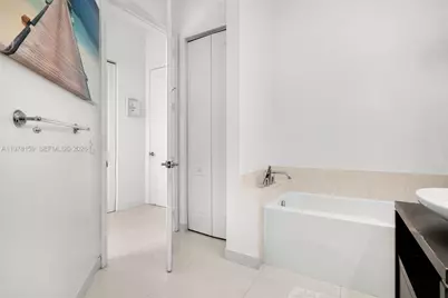 480 NE 30th St #501, Miami, FL 33137 - Photo 18