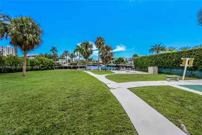 580 Egret Dr #121, Hallandale Beach, FL 33009 - Photo 40