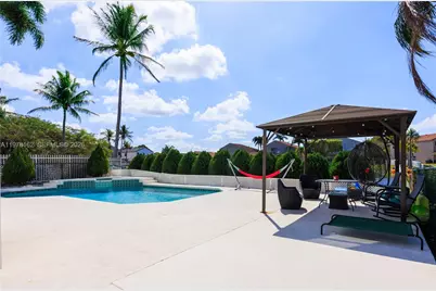 18438 NW 11th St, Pembroke Pines, FL 33029 - Photo 22