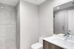 488 NE 18th St, Miami, FL 33132 - Photo 20