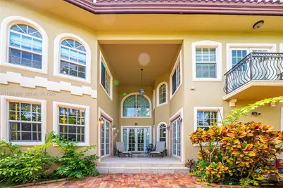 4501 N Bay Rd, Miami Beach, FL 33140 - Photo 4