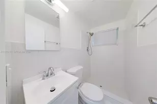 34 Bal Bay Dr, Bal Harbour, FL 33154 - Photo 18