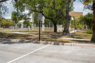 1308 SW 3rd Ct, Fort Lauderdale, FL 33312 - Photo 22