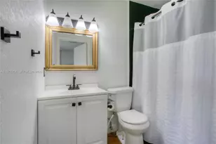 7389 W 18th Ave, Hialeah, FL 33014 - Photo 8