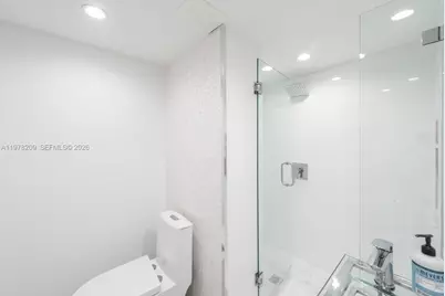 251 Galen Dr #115E, Key Biscayne, FL 33149 - Photo 16