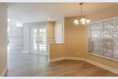 10837 NW 46th Dr, Coral Springs, FL 33076 - Photo 4