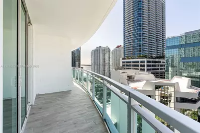 951 Brickell Ave #1711, Miami, FL 33131 - Photo 14