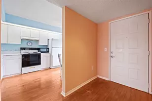 13701 SW 12th St, Pembroke Pines, FL 33027 - Photo 4