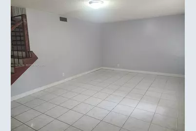 29 Seville Cir #4-49, Davie, FL 33324 - Photo 4