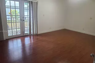 29 Seville Cir, Davie, FL 33324 - Photo 10