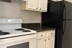 1701 NW 96th Terrace, Pembroke Pines, FL 33024 - Photo 6