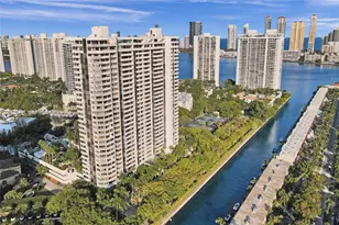 2000 Island Blvd, Aventura, FL 33160 - Photo 42