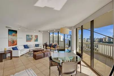 2000 Island Blvd #2802, Aventura, FL 33160 - Photo 8