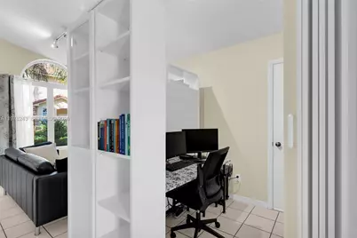 8751 SW 215th Ter, Cutler Bay, FL 33189 - Photo 10