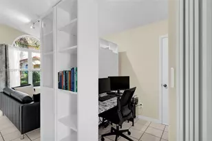 8751 SW 215th Terrace, Cutler Bay, FL 33189 - Photo 10