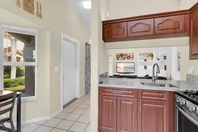 8751 SW 215th Ter, Cutler Bay, FL 33189 - Photo 8