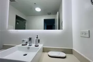 3301 NE 1st Ave, Miami, FL 33137 - Photo 16