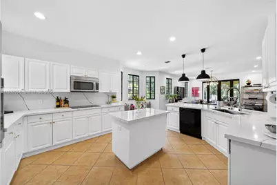 1506 Passion Vine Cir #23-3, Weston, FL 33326 - Photo 4