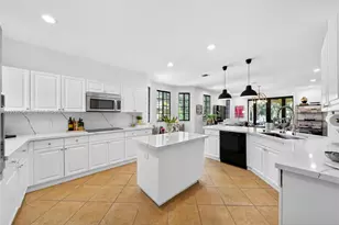 1506 Passion Vine Cir, Weston, FL 33326 - Photo 4