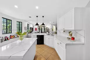 1506 Passion Vine Cir, Weston, FL 33326 - Photo 6