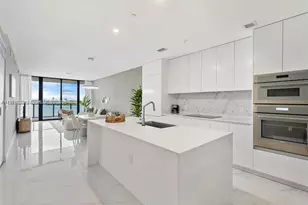 700 NE 24th St, Miami, FL 33137 - Photo 1