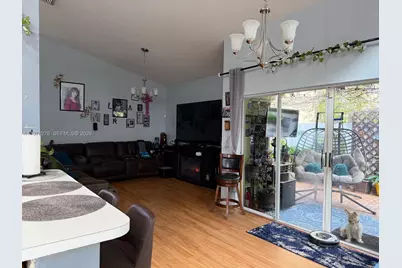 400 Somerset Way, Weston, FL 33326 - Photo 6