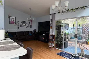 400 Somerset Way, Weston, FL 33326 - Photo 6