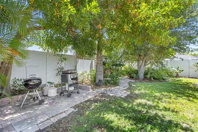 809 SE 14th Dr, Deerfield Beach, FL 33441 - Photo 36