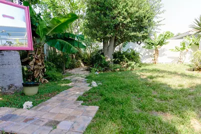 809 SE 14th Dr, Deerfield Beach, FL 33441 - Photo 12