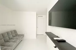 851 NE 1st Ave, Miami, FL 33132 - Photo 6