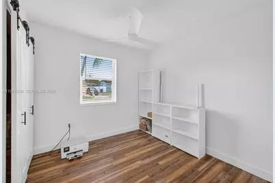 731 N 69th Ave, Hollywood, FL 33024 - Photo 30