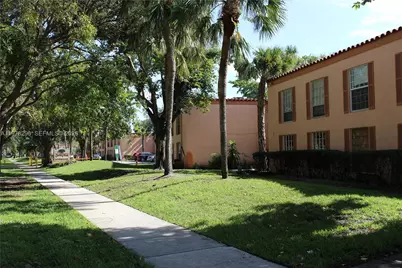 7208 Fairway Dr #I8, Miami Lakes, FL 33014 - Photo 30