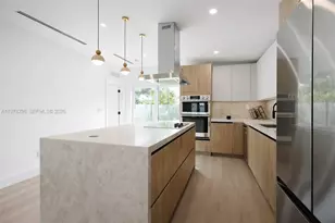 2416 NE 19th Terrace, Wilton Manors, FL 33305 - Photo 4