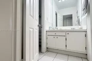 100 Lincoln Rd, Miami Beach, FL 33139 - Photo 4