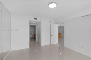 50 Biscayne Blvd, Miami, FL 33132 - Photo 20