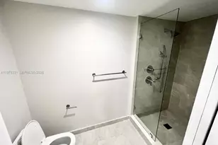 488 NE 18th St, Miami, FL 33132 - Photo 8