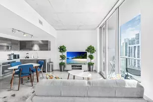 151 SE 1st St, Miami, FL 33131 - Photo 2