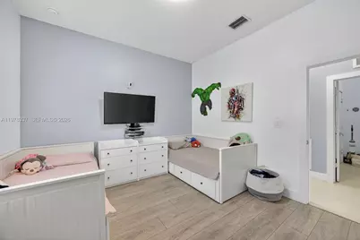 14541 SW 16th St, Miami, FL 33175 - Photo 30