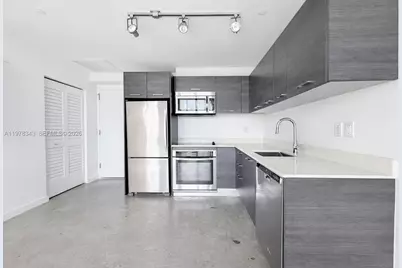 151 SE 1st St #3007, Miami, FL 33131 - Photo 8