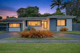 425 NE 114th St, Miami, FL 33161 - Photo 1