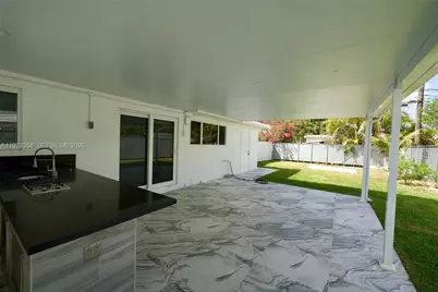 10381 SW 32nd St, Miami, FL 33165 - Photo 30