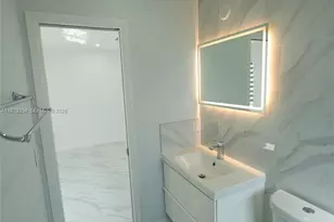 10381 SW 32nd St, Miami, FL 33165 - Photo 16