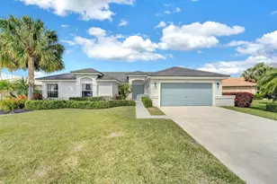 3833 Cypress Lake Dr, Lake Worth, FL 33467 - Photo 2