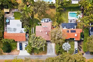 640 NE 115th St, Biscayne Park, FL 33161 - Photo 28