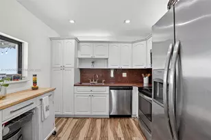 7016 SW 103rd Pl, Miami, FL 33173 - Photo 10