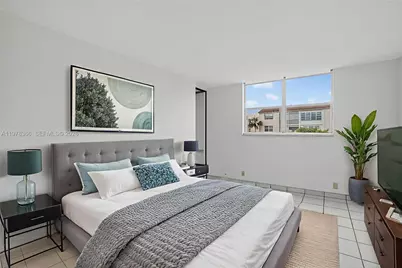 2821 Somerset Dr #317, Lauderdale Lakes, FL 33311 - Photo 6