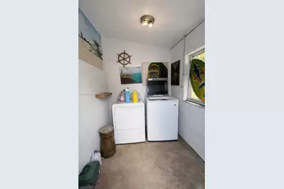330 NW 23rd Ct, Miami, FL 33125 - Photo 12