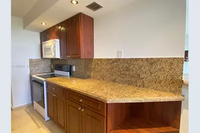 1890 S Ocean Dr #408, Hallandale Beach, FL 33009 - Photo 10