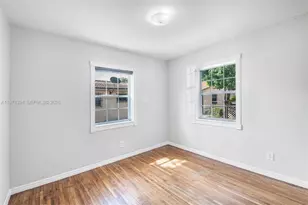 2862 SW 38th Ct, Miami, FL 33134 - Photo 20